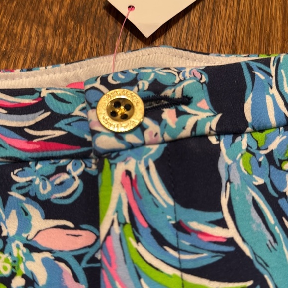 Lilly Pulitzer Darci Knit short high tide navy pineapple Paradise size 10 NWT - Picture 5 of 8